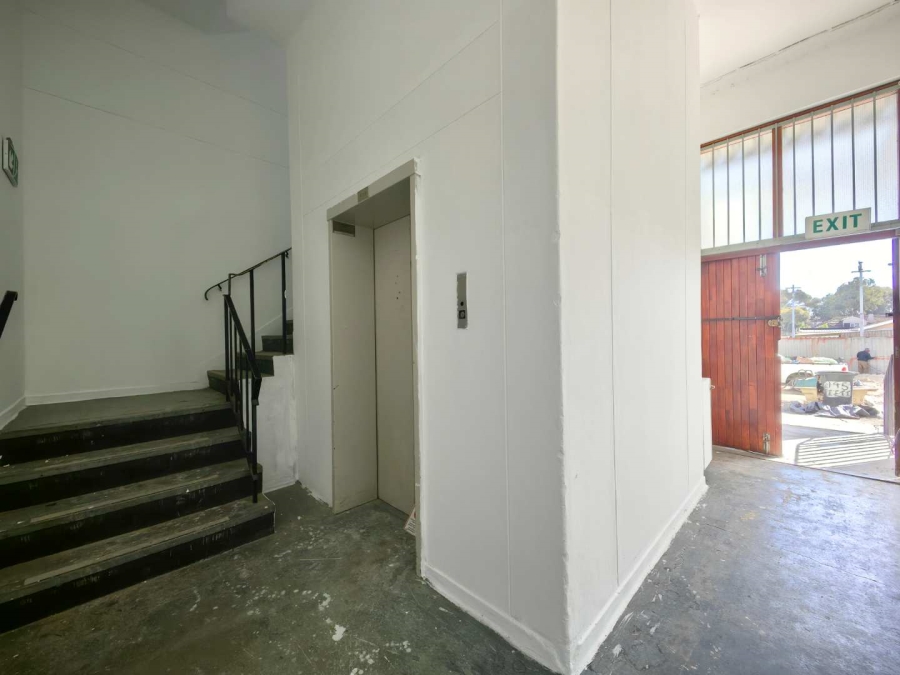 To Let commercial Property for Rent in Maitland Western Cape